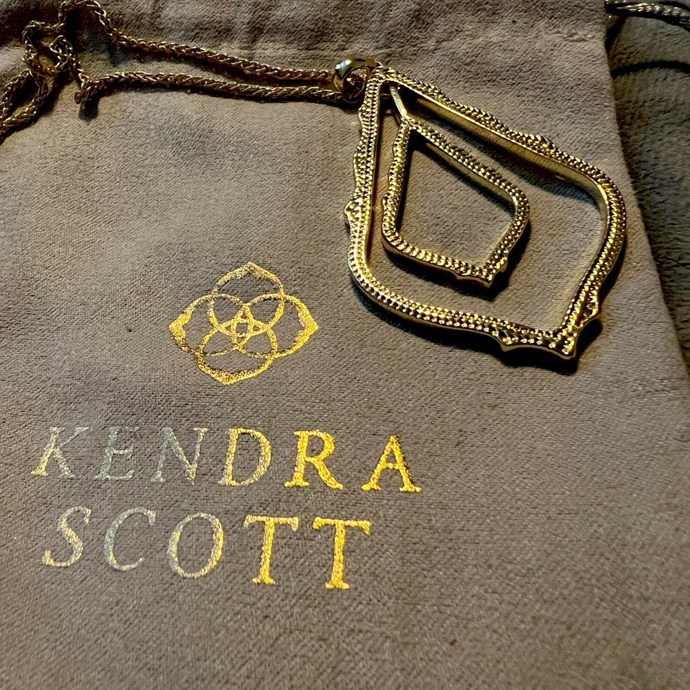 Kendra Scott long necklace